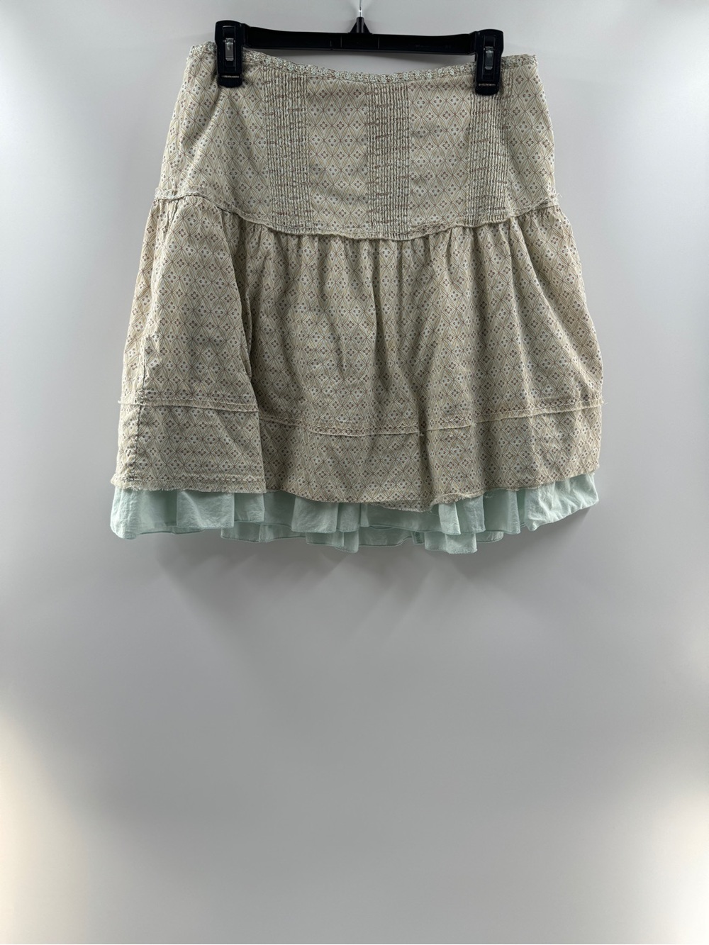 American Eagle Outfitters Cream Tiered Eyelet Skirt – Women’s Size 6